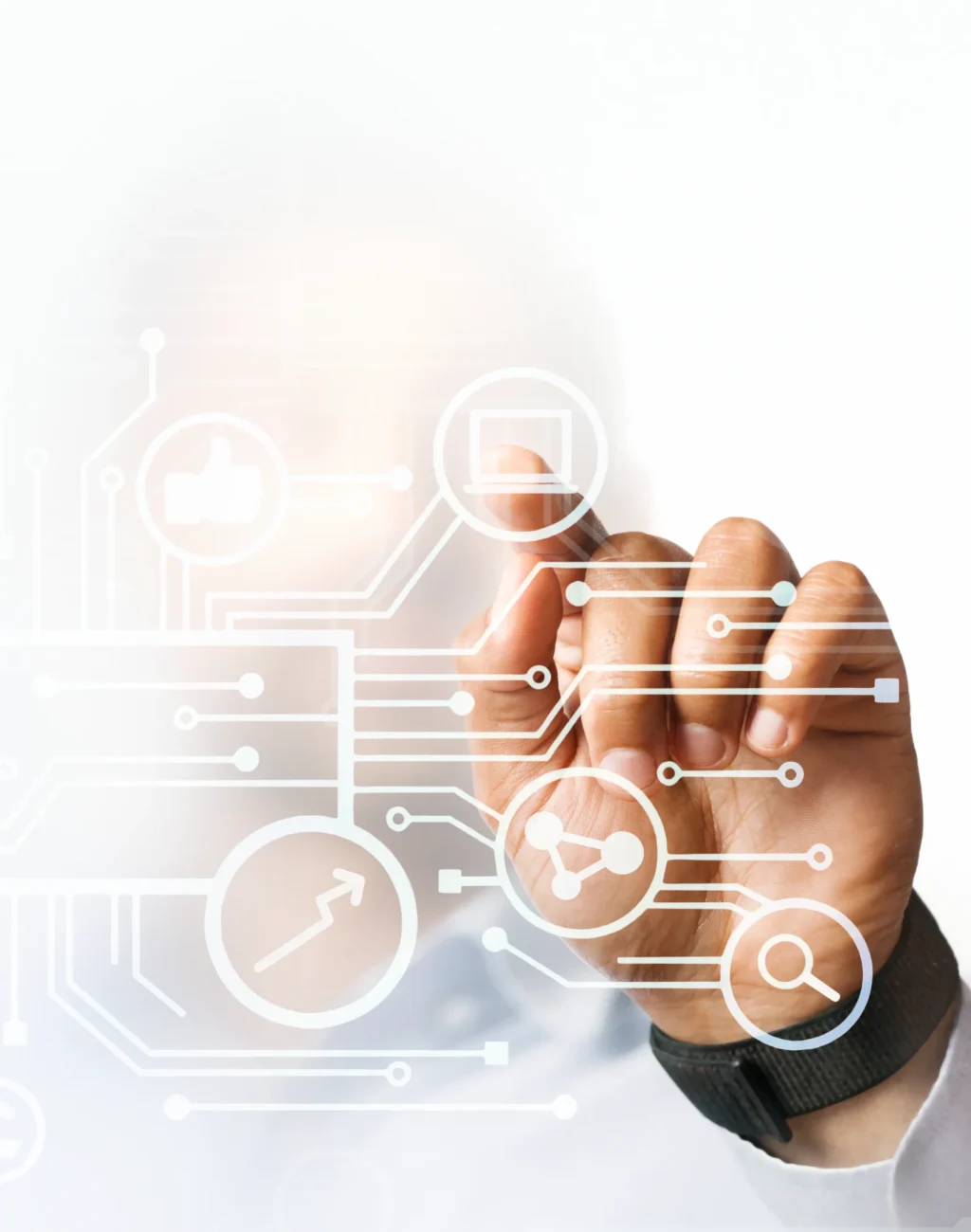 empresario-apuntando-su-presentacion-de-negocios-en-la-pantalla-digital-de-alta-tecnologia